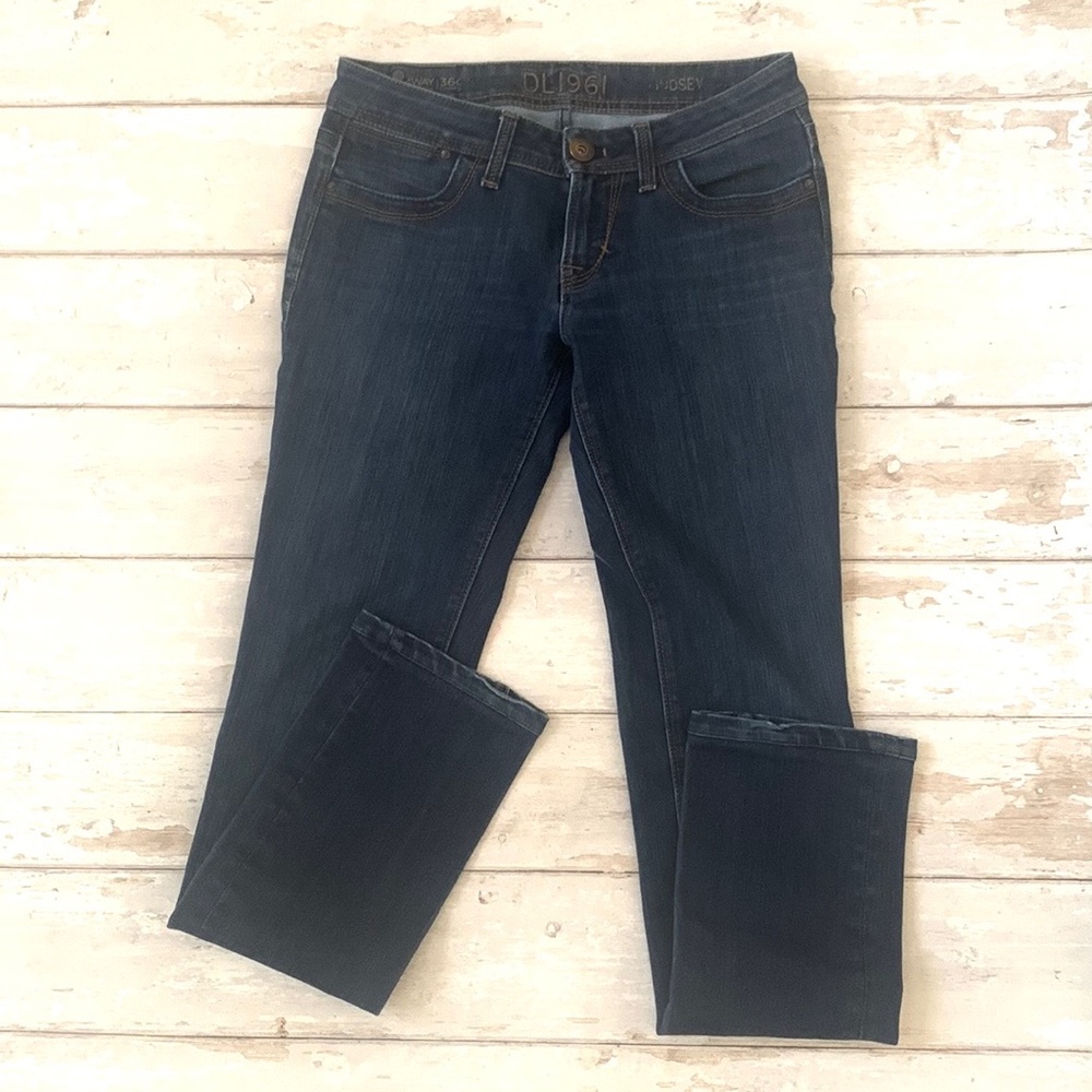 Women’s Size 26 Low Rise Dark Wash Jeans DL1961 Premium Denim Boot Cut